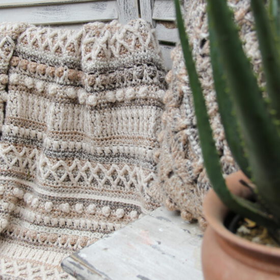 Corneeltje Wol - Plaid Varia naturel Haakpakket - Plaid Varia naturel