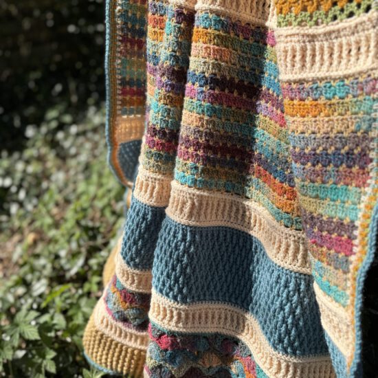 Corneeltje Wol - Happy Crea plaid - Stoer & Stijlvol 64 3 Corneeltje Wol - Happy Crea plaid - Stoer & Stijlvol 64 3