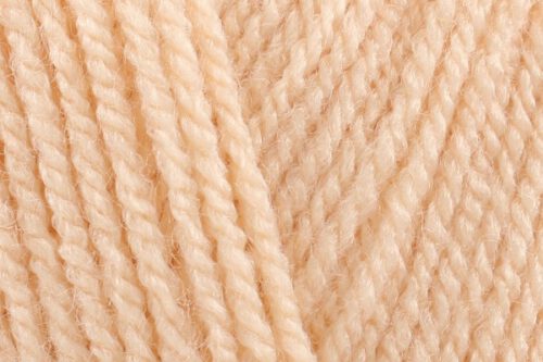 WD42 dk yarn buttermilk - Corneeltje Wol