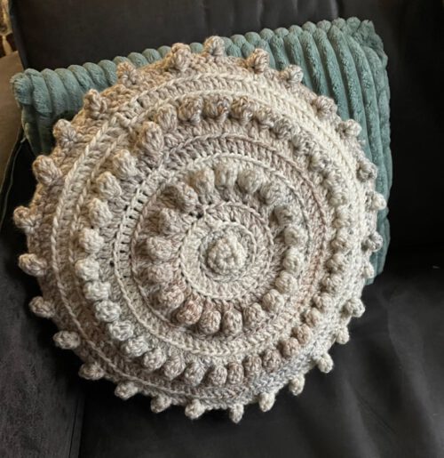 Haakpakket Rond kussen met noppen