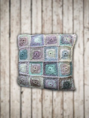 Haakpakket - Solid Square kussen - Stoer & Stijlvol 64