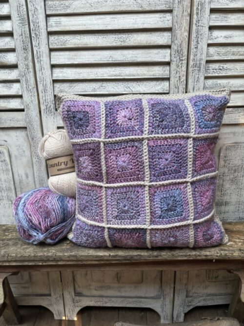 Corneeltje Wol - Solid Square kussen De box 3 Haakpakket - Solid Square kussen - Stoer & Stijlvol 64