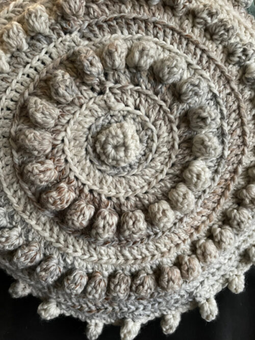 Haakpakket Rond kussen met noppen