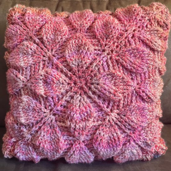 Haakpakket - Kussen 3D blad / motief (Meerdere kleuren)