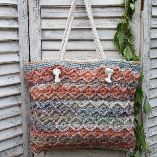 Corneeltje Wol - Bavarian Relïef canvas Haakpakket - Tas Bavarian Relïef Canvas