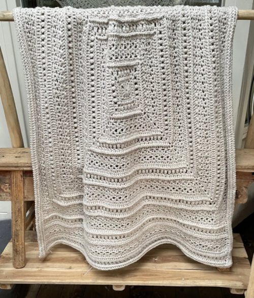 Corneeltje Wol - Budget relïef - 1 Haakpakket - Plaid Budget Relïef