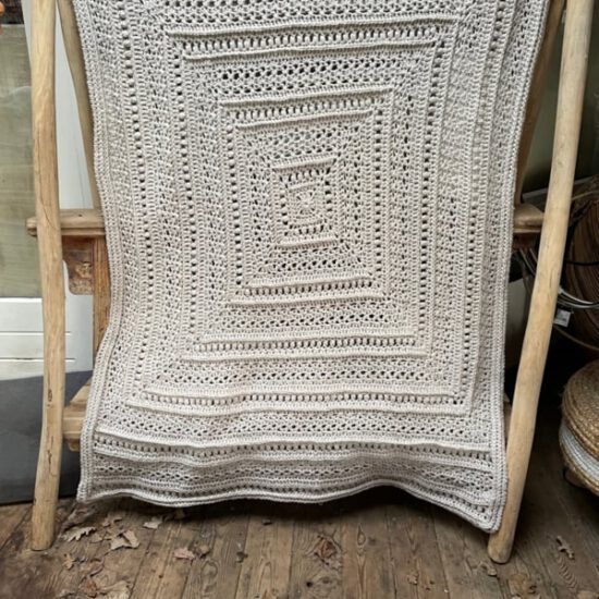 Corneeltje Wol - Budget relïef - 2 Haakpakket - Plaid Budget Relïef