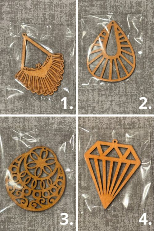 Houten hangend ornament (1 stuk) 6 x 7 cm