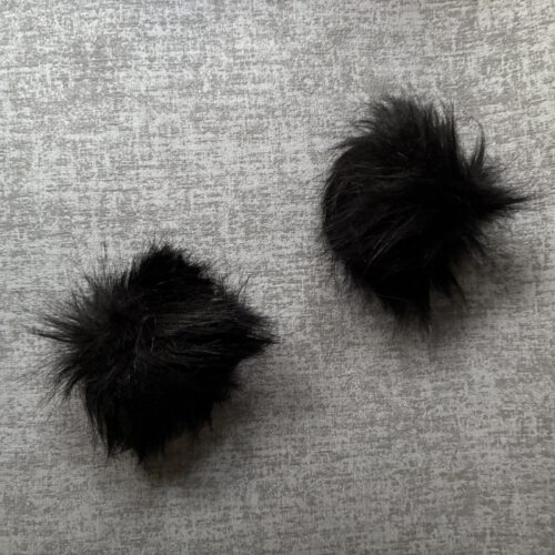 Imitatie bont pompons (2 stuks)