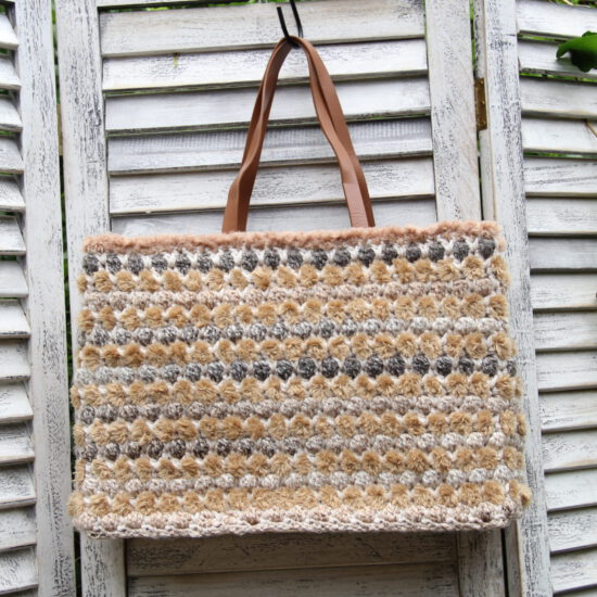 Corneeltje Wol - In je nopjes tas 2 Haakpakket - Tas In je Nopjes - Naturel met fluffy - Stoer en Stijlvol 64