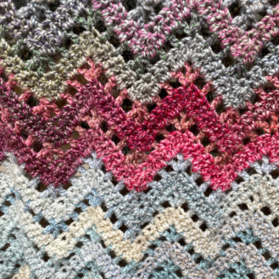 Corneeltje Wol - Marble zigzag MC - 2 Haakpakket - Plaid Marble ZigZag