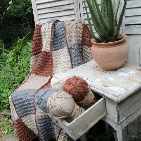 Corneeltje Wol - Nostalgische Lappendeken - 1 Haakpakket - Plaid Nostalgische Lappendeken