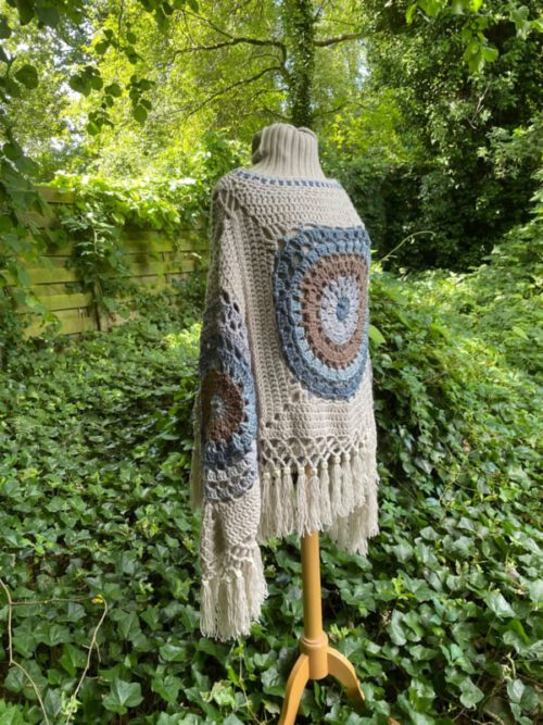 Corneeltje Wol - PONCHO IBIZA BLUE 3 Haakpakket - Poncho Ibiza blue