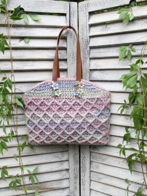 Corneeltje Wol - Pink Flower PM Haakpakket -Tasje Pink Flower PM