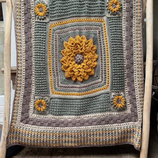 Corneeltje Wol - Plaid Tournesol - 2 Haakpakket - Plaid Tournesol