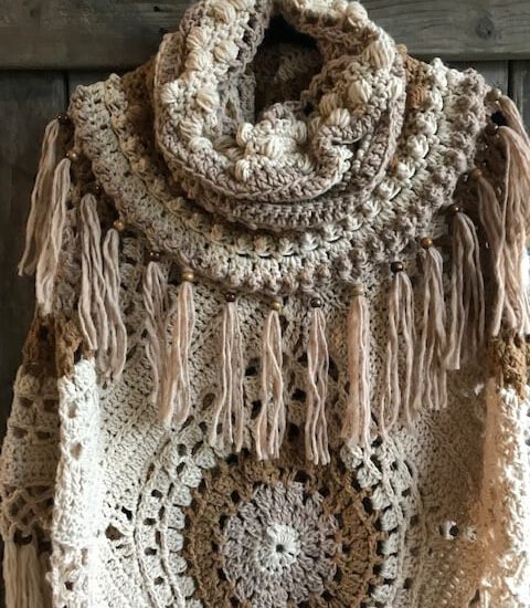 Corneeltje Wol - Sjaal Chunky noppen en pompons 3 Haakpakket - Poncho Circle Boho