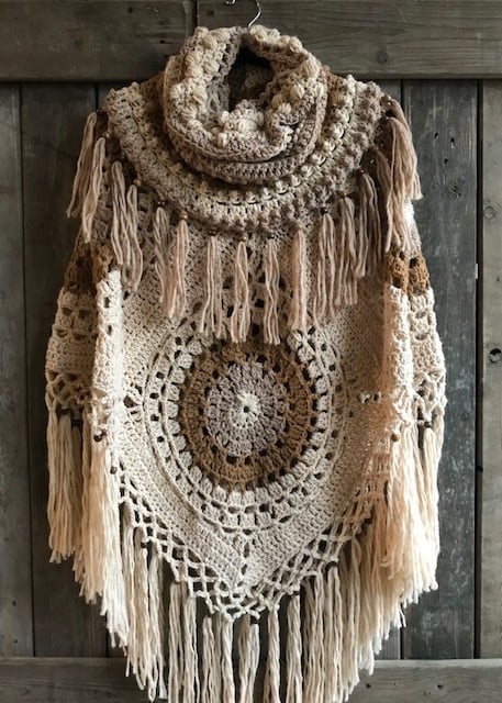 Corneeltje Wol - Sjaal Chunky noppen en pompons 4 Haakpakket - Poncho Circle Boho