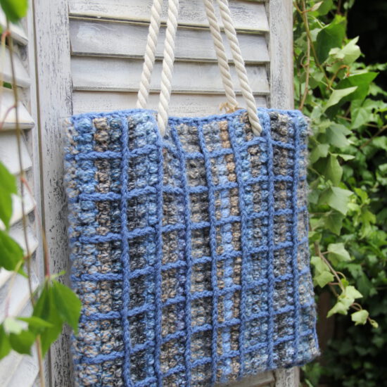Haakpakket - Tas Blue Puff block MC 02