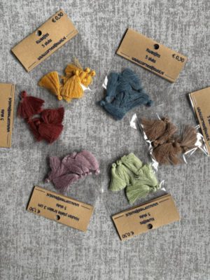 Corneeltje Wol - kwasten Kwastjes (meerdere kleuren)