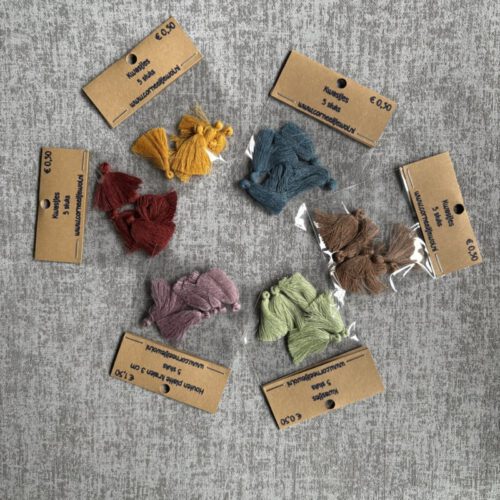 Corneeltje Wol - kwasten Kwastjes (meerdere kleuren)