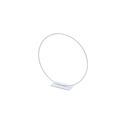 Corneeltje Wol - metalen ring op voet - Wit Metalen ring op voet 40cm Ø - Wit