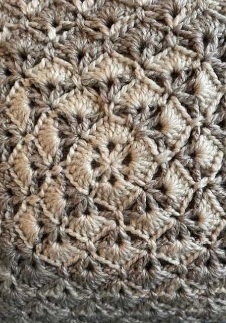 HAAKPAKKET KUSSEN BAVARIAN BLUE 2 Haakpakket - Kussen Bavarian Pink of Blue