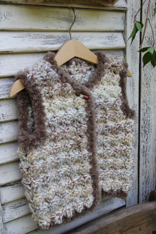 Corneeltje Wol - Kindervestjes - 4 Haakpakket - Kindervestjes