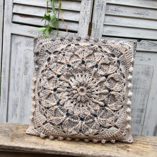 Haakpakket - Kussen Mandala #MC 9