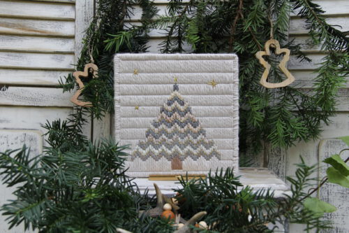Corneeltje Wol - Christmas tree in frame (Bargello) Bargello pakket - Christmas tree in frame - Cor & Co