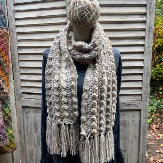 Corneeltje Wol - Mazzel Sjaal (ecru) Corneeltje Wol - De Mazzel sjaal