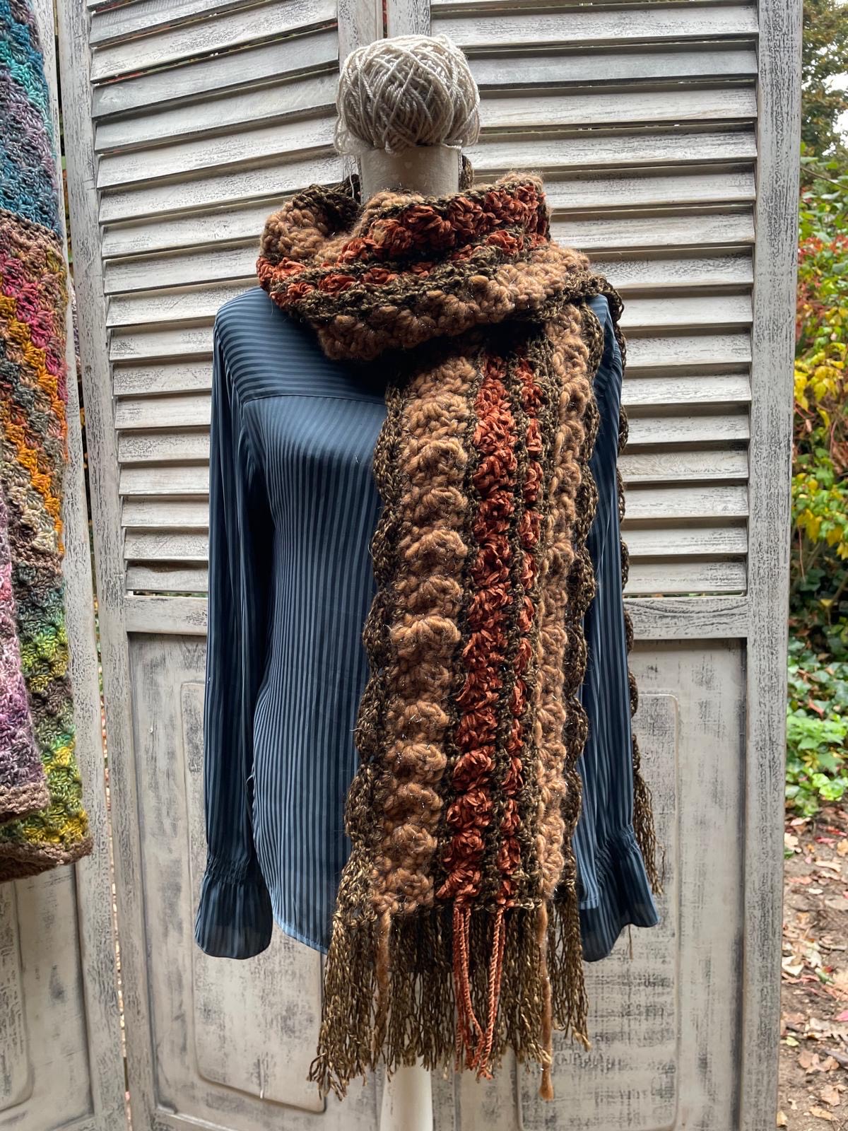 Corneeltje Wol - Mazzel Sjaal (roest) Corneeltje Wol - De Mazzel sjaal