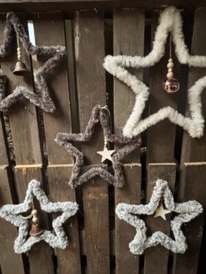 IMG_7529 Sterren omhaken