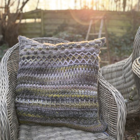 Haakpakket - Kussen Cottagespun Grey & Green