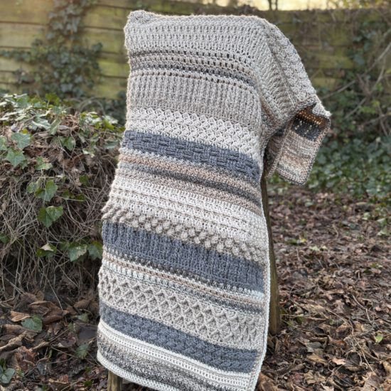 Corneeltje Wol - Plaid Enjoy