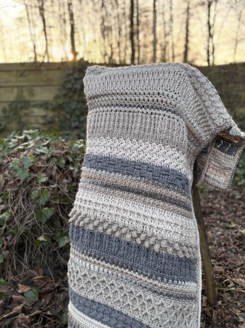 Corneeltje Wol - Plaid Enjoy